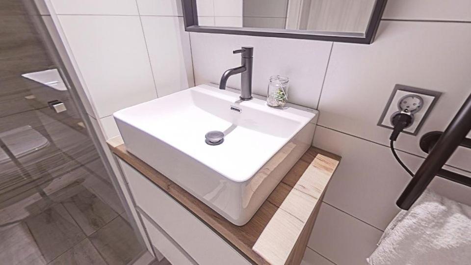 Meszes Apartman Kalocsa Exterior foto